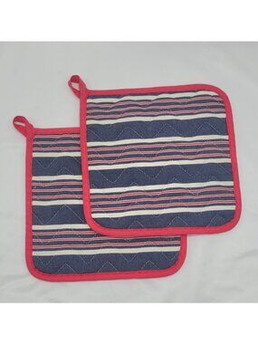 Vtg Striped Quilted Pot Holders Red & Blue Cotton Set Of 2 Heat-Resistant 8"x8"